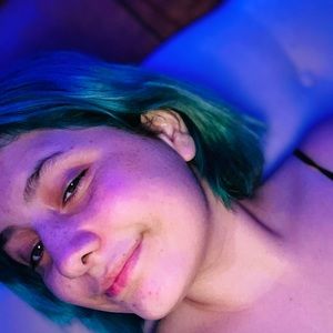 Meet your Posher, Izzy